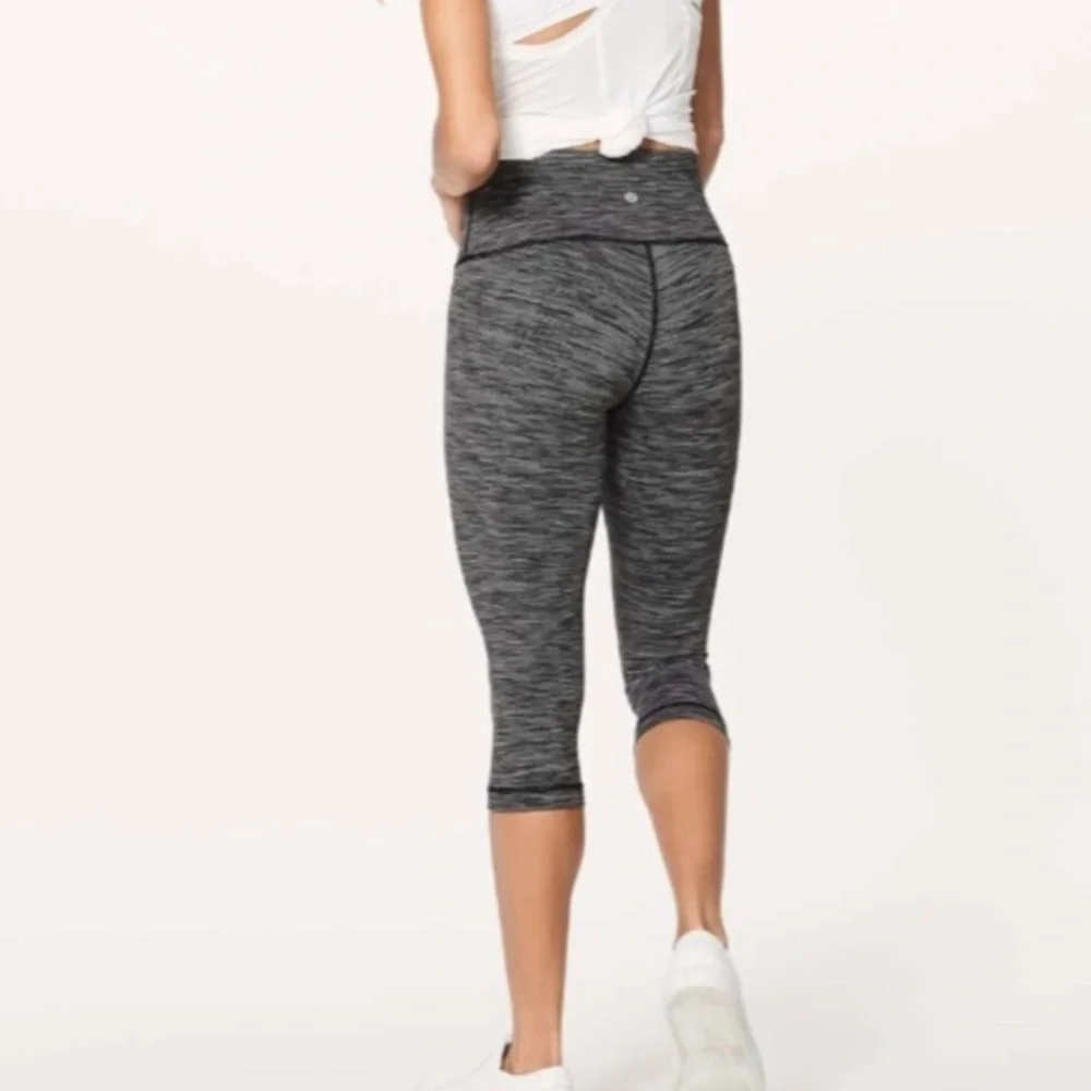Lululemon Wunder Under Hi-Rise 1/2 Tight (Luxtreme 15”) Wee Are From Space Blk 6